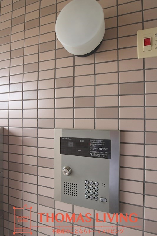 セキュリティ　安心と安全のオートロックが備わっています。