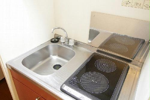 キッチン　備品や設備仕様は号室等により異なります現地をご確認下さい。