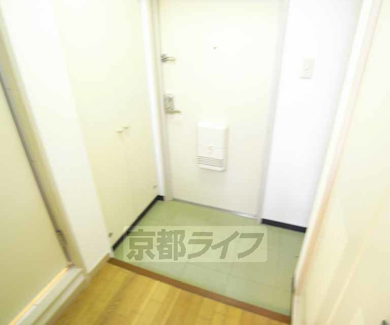玄関　玄関です。