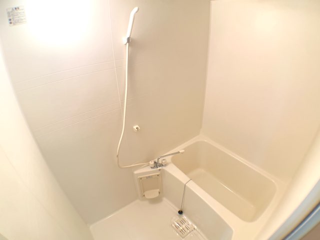 バス・シャワールーム　バストイレ別でおすすめです☆