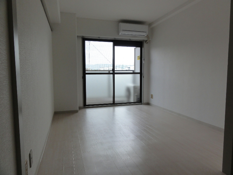 居室・リビング　洋室6.5帖！