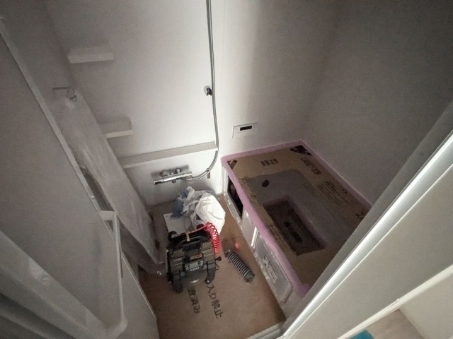 バス・シャワールーム　工事中