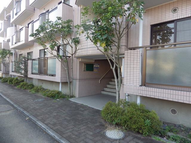 ロビー　エントランス入口