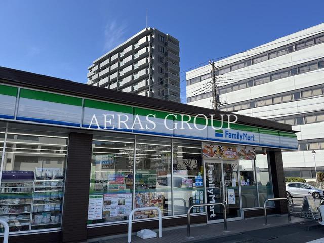 コンビニ　ファミリーマート朝霞黒目川通り店（コンビニ）まで242m