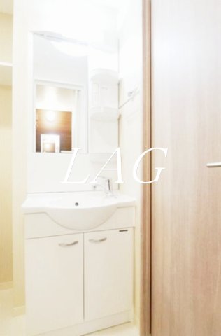 洗面設備　独立洗面台です。