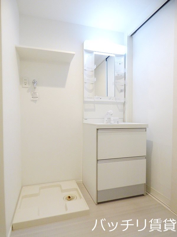 洗面設備　同型タイプの為、現状を優先致します。