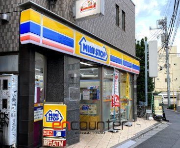 コンビニ　ミニストップ中野駅北口店（コンビニ）まで200m