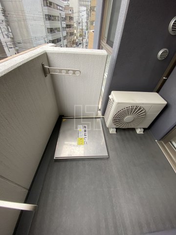 バルコニー　セレニテ本町グランデ　バルコニー