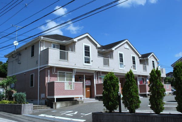 建物外観　落ち着いた雰囲気の外観です
