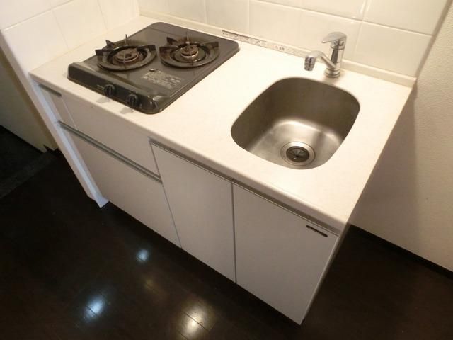 キッチン　２口ガスシステムキッチン