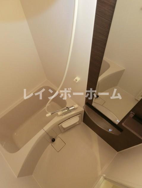 バス・シャワールーム　お風呂で日々の疲れを落としましょう