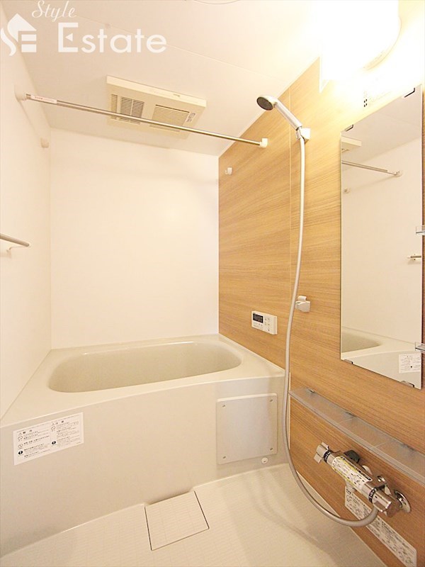 バス・シャワールーム　バスルーム