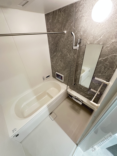 バス・シャワールーム　浴室テレビ付きのバスルーム♪♪