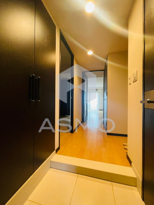 玄関　別間取り参考写真です