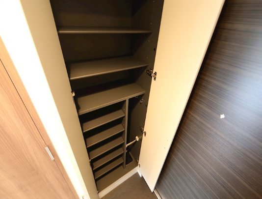 玄関　★見学予約受付中★