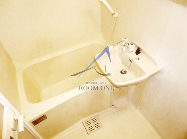 バス・シャワールーム　お風呂です。