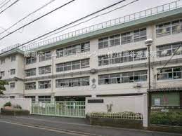 中学校　上祖師谷中学校（中学校）まで481m