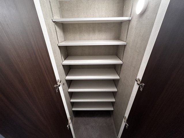 その他設備　広々シューズボックス