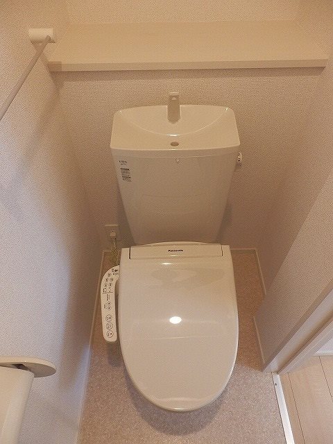トイレ　写真は同タイプです。
