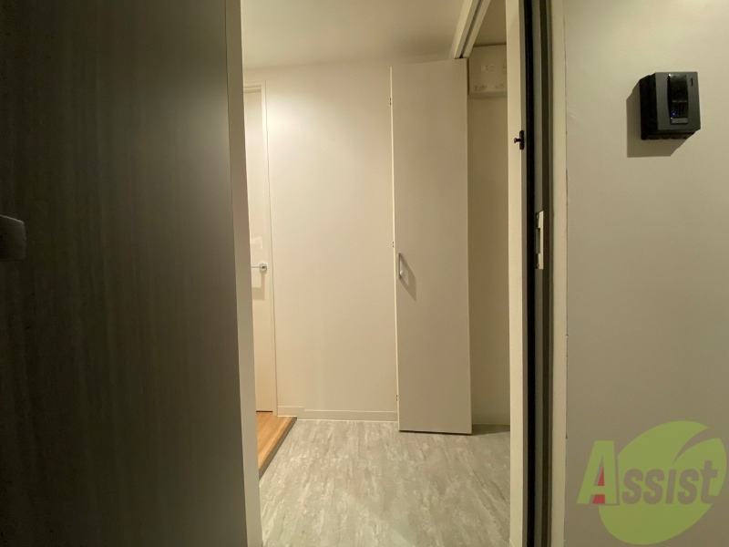 玄関　玄関の様子です。明るい印象ですね。気分もあがりそう。