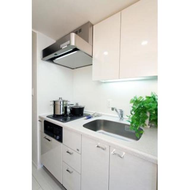 キッチン　※写真は同タイプ住戸です。