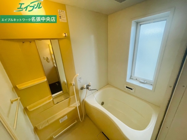 バス・シャワールーム　反転タイプ参考写真