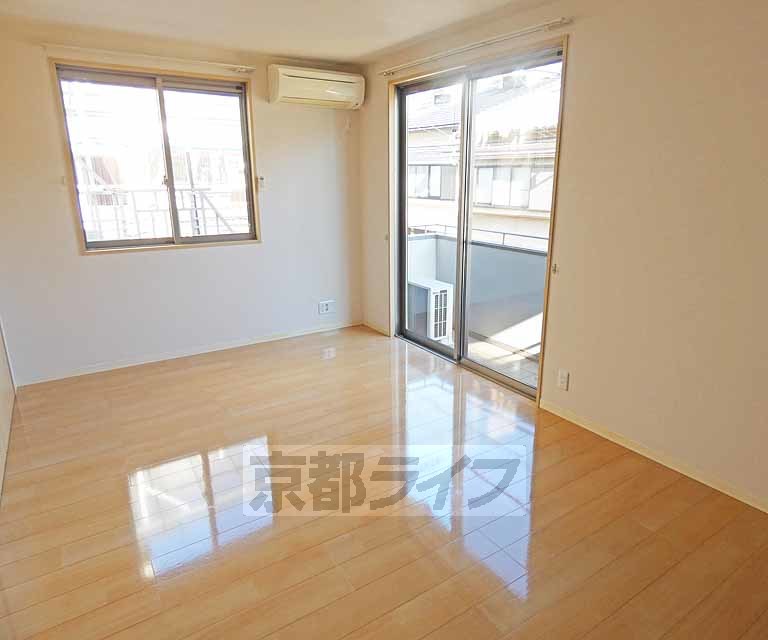 居室・リビング　築浅の綺麗な物件です