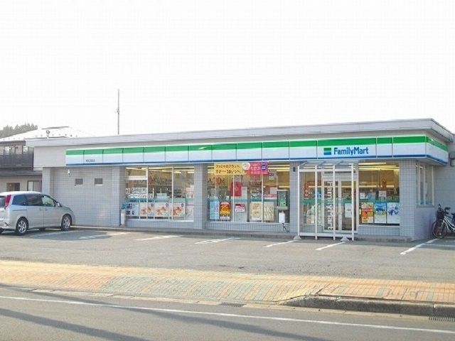 コンビニ　ファミリーマート 広面北店（コンビニ）まで700m
