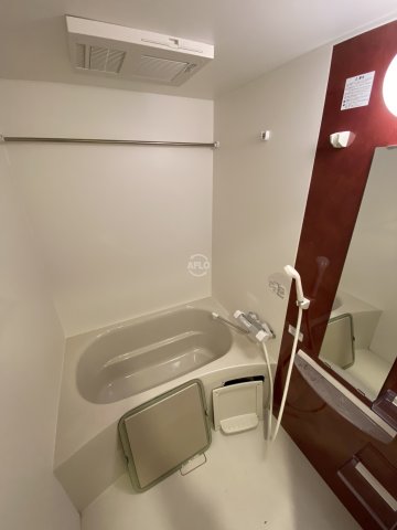 バス・シャワールーム　セレニテ堺筋本町プリエ　浴室