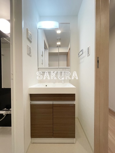 洗面設備　身支度に便利な洗面台♪