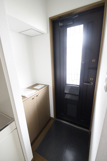 玄関　※別号室のお写真です