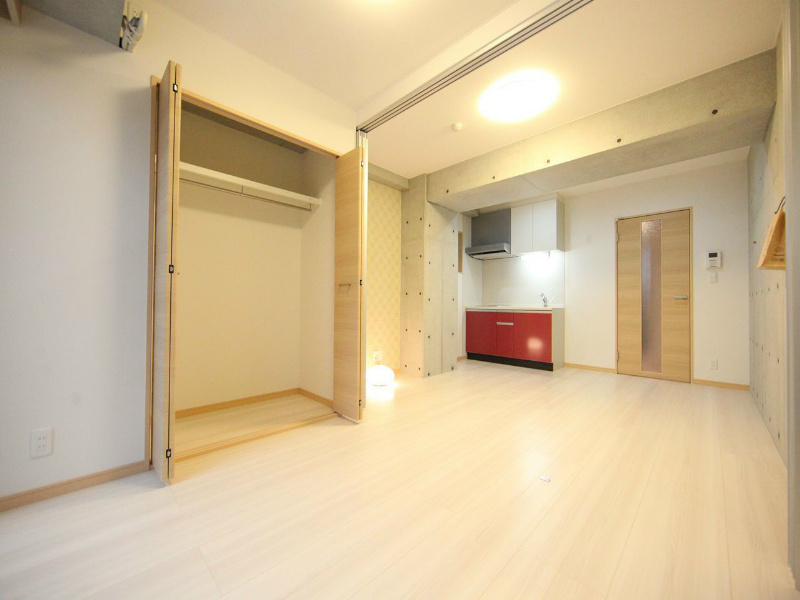 収納　洋室4.32帖　クローゼット付（収納充実してます）