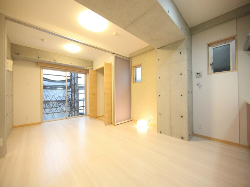 居室・リビング　ＬＤＫ8.67帖　洋室4.32帖とつなげても使えます