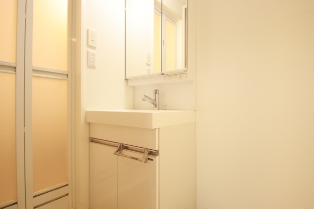 洗面設備　※別室の参考写真の為、現況優先です。