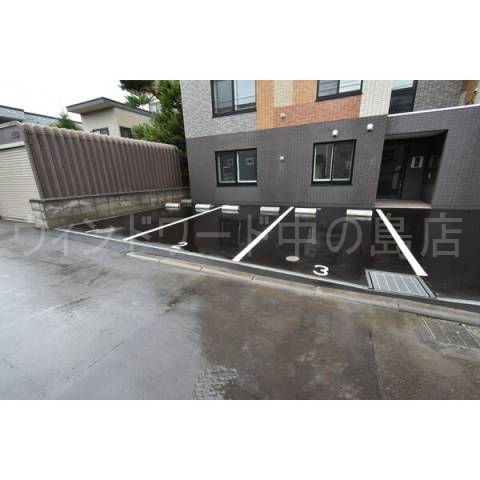 駐車場　詳細は、ウィンドワード中の島店までご相談下さい。