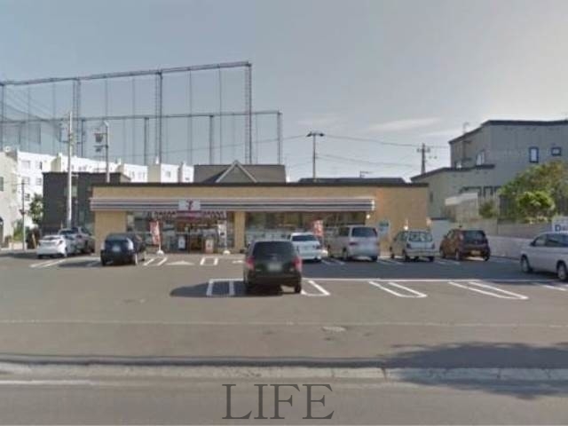 コンビニ　セブンイレブン札幌西岡2条店（コンビニ）まで801m