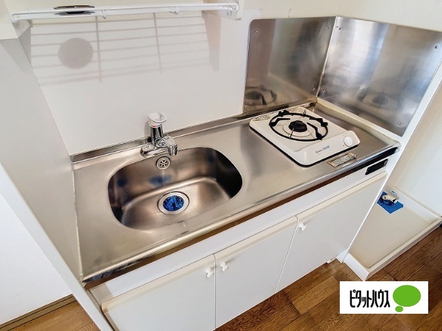 キッチン　別の部屋の写真です