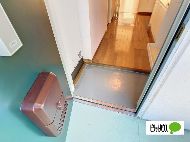 玄関　別の部屋の写真です