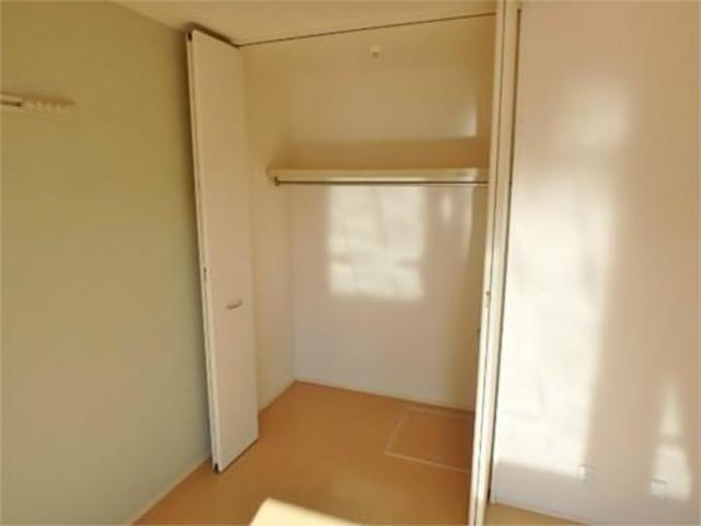 収納　収納各部屋にございます