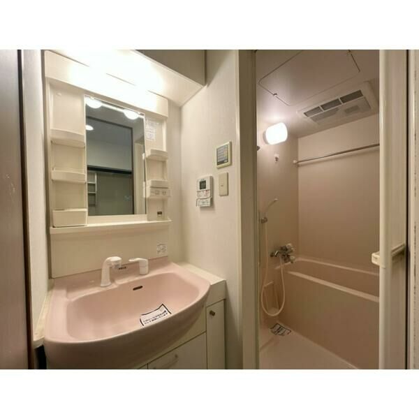洗面設備　独立洗面化粧台付き☆