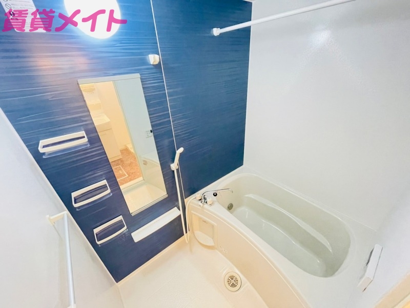 バス・シャワールーム　同型参考写真