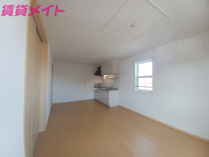 居室・リビング　同型参考写真