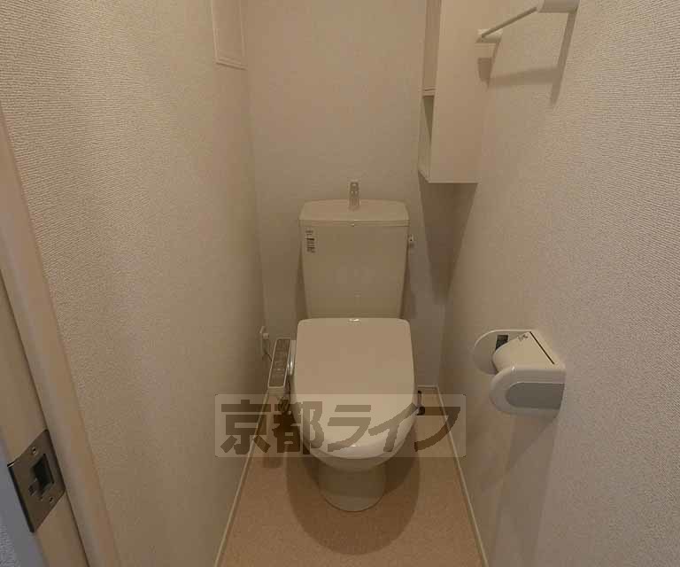 トイレ　ウォシュレット付きです。