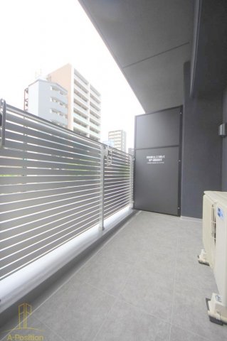 バルコニー　コンフォリア・リヴ南森町Q