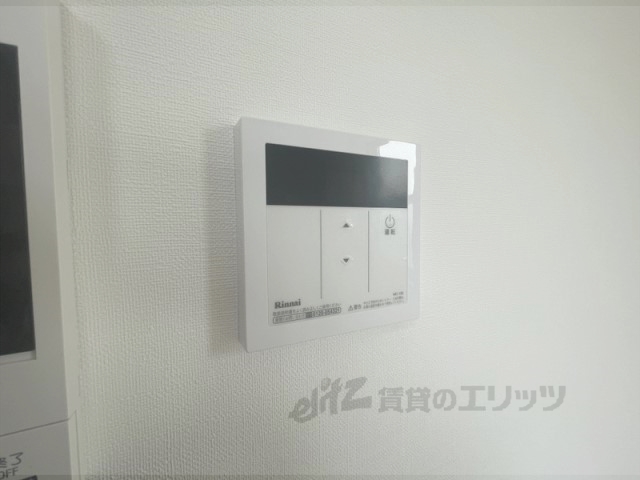 その他設備　給湯器リモコン