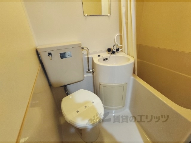 バス・シャワールーム　バス