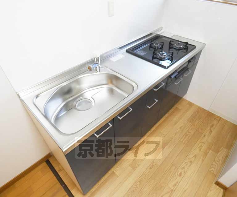 キッチン　水周りは新調しています