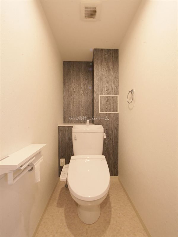 トイレ　温水洗浄便座付トイレ