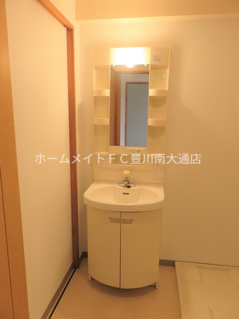 洗面設備　同型別部屋写真