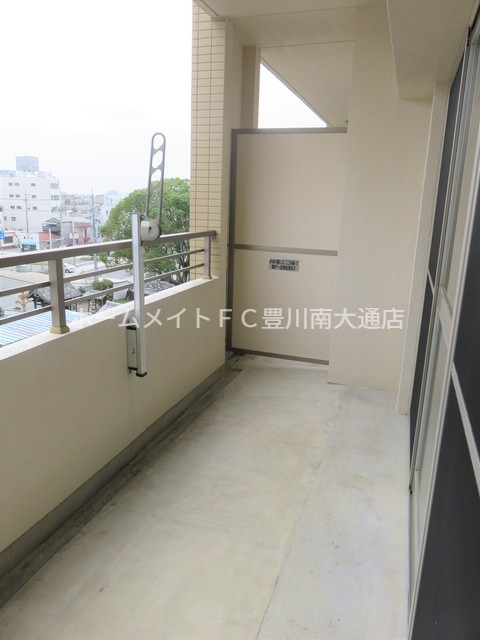 バルコニー　同型別部屋写真